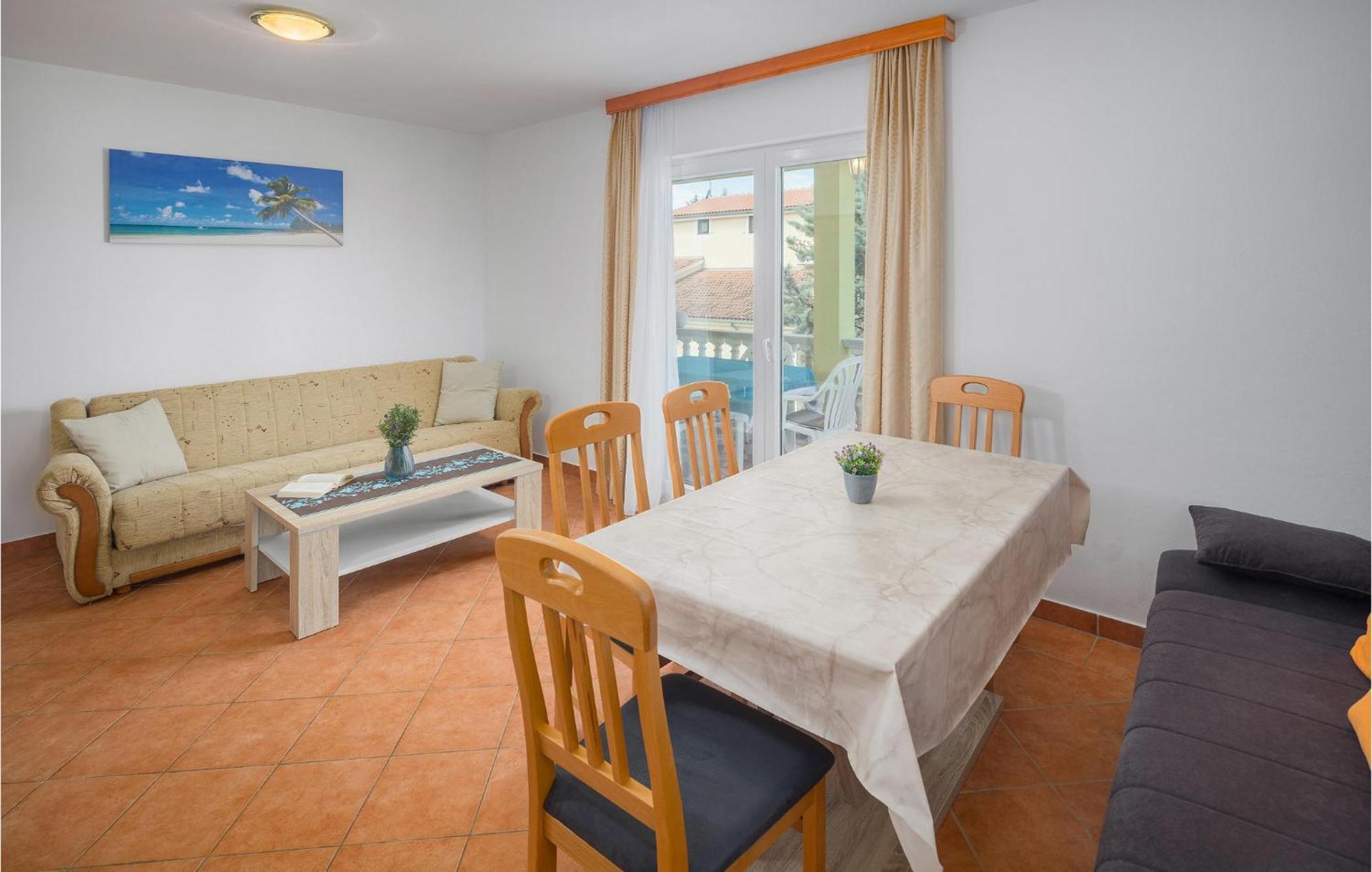 1 Bedroom Beautiful Apartment In Poreč Extérieur photo